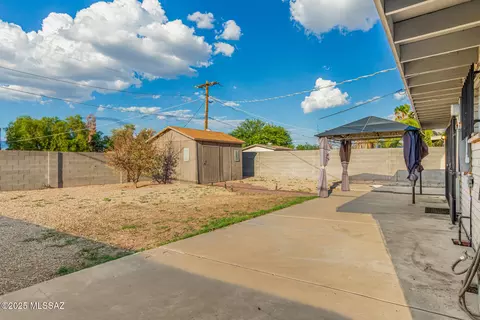 Exterior - 6501 E Brooks Dr, Tucson, AZ 85730 photo 3 of 4