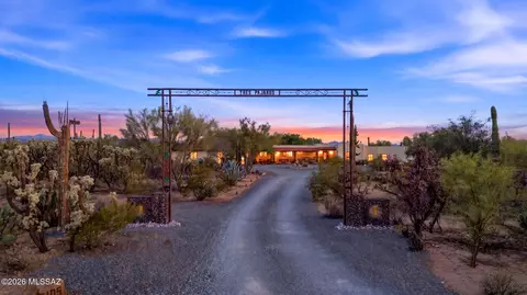 5105 N Our Rd, Tucson, AZ 85743