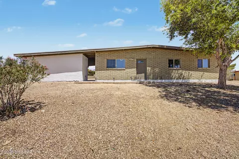 7460 N Oldfather Dr, Tucson, AZ 85741