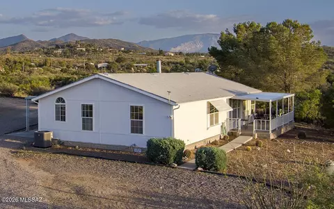 1045 W Barbara Pl, Oracle, AZ 85623