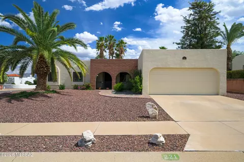 221 W Calle Canon De Faber, Green Valley, AZ 85614