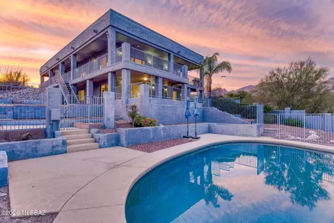5036 N Calle Bosque, Tucson, AZ 85718