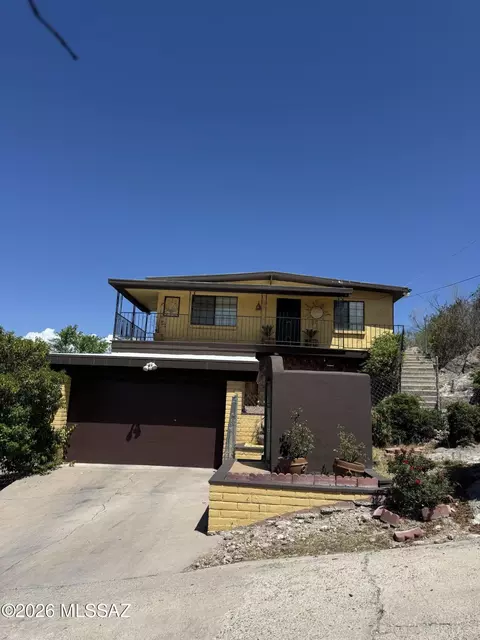 664 N Mercedes St, Nogales, AZ 85621