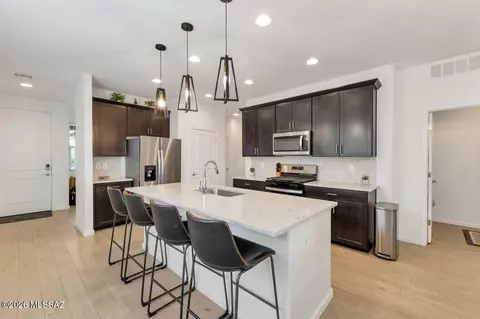 11014 S Rila Dr, Vail, AZ 85641