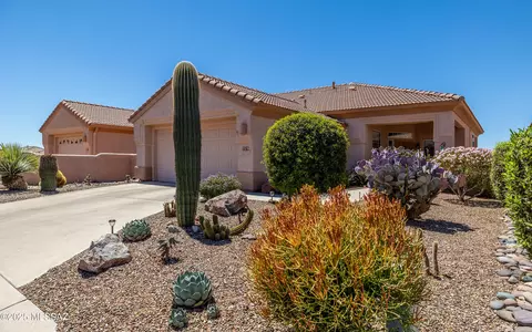 5379 W Tearblanket Pl, Marana, AZ 85658