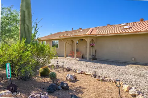 Exterior - 13599 E Rincon Ranch Rd, Vail, AZ 85641 photo 2 of 9