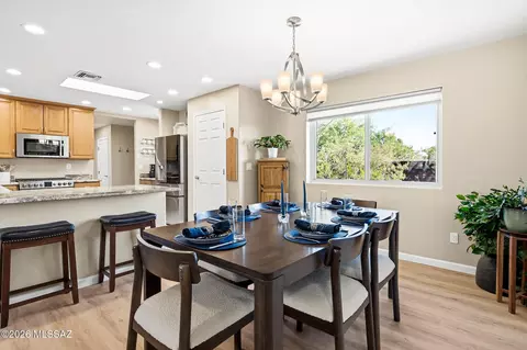Dining - 13599 E Rincon Ranch Rd, Vail, AZ 85641 photo 1 of 2
