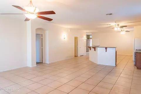 Living - 12762 E Hannah Trl, Vail, AZ 85641 photo 2 of 2