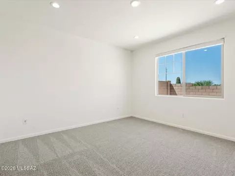 Bedroom - 12713 E Caden Dr, Vail, AZ 85641 photo 2 of 8