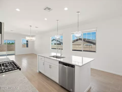 Kitchen - 12713 E Caden Dr, Vail, AZ 85641 photo 6 of 6