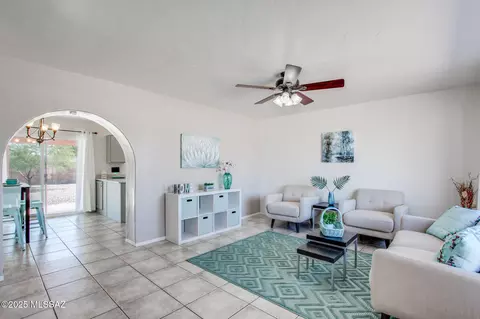 3725 W Brambly Dr, Tucson, AZ 85741