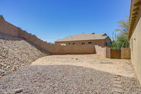 Exterior - 1053 S Seldon Pl, Vail, AZ 85641 photo 6 of 11