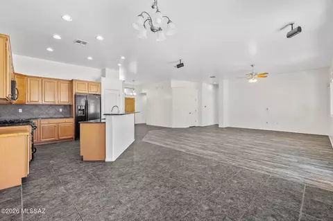 Other - 1053 S Seldon Pl, Vail, AZ 85641 photo 4 of 15
