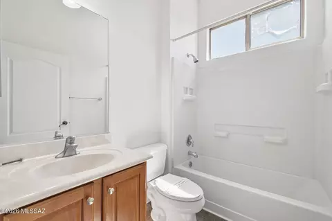 Bath - 1053 S Seldon Pl, Vail, AZ 85641 photo 3 of 3