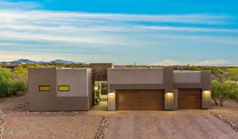 8206 S Diamond H Ranch Pl, Vail, AZ 85641