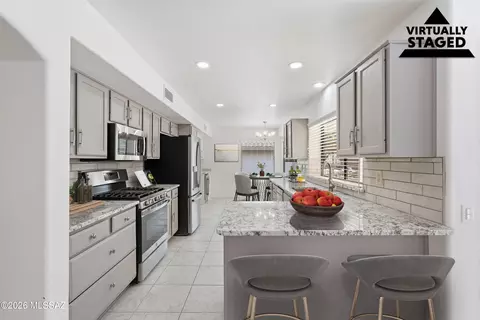 14311 N Choctaw Dr, Oro Valley, AZ 85755