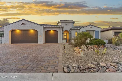 2333 E Copper Valley Way, Green Valley, AZ 85614