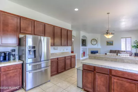 Kitchen - 282 E Forrest Feezor St, Vail, AZ 85641 photo 2 of 3
