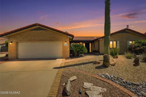 25 W Paseo Del Chino, Green Valley, AZ 85614