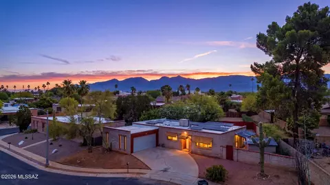 8677 E 24th St, Tucson, AZ 85710