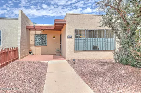 5015 E Adams St, Tucson, AZ 85712