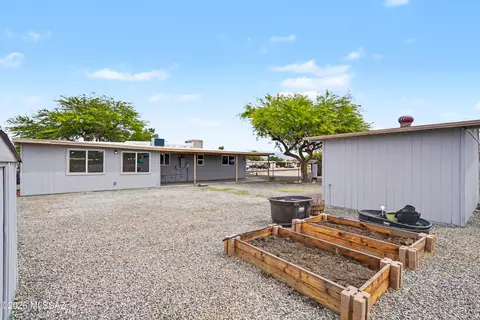 Exterior - 8534 E Ruby Dr, Tucson, AZ 85730 photo 7 of 7