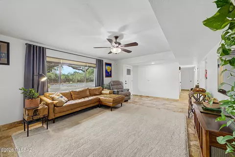 Living - 11141 E Quick Draw Pl, Tucson, AZ 85749 photo 3 of 7
