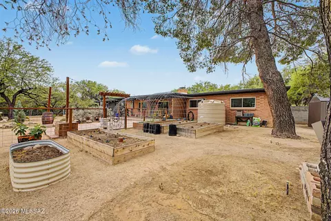 Exterior - 11141 E Quick Draw Pl, Tucson, AZ 85749 photo 14 of 16