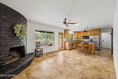 Kitchen - 11141 E Quick Draw Pl, Tucson, AZ 85749 photo 1 of 8