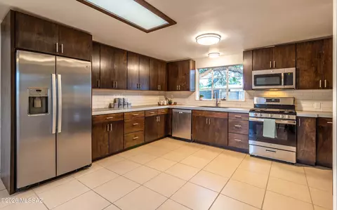 Kitchen - 6002 Eli St, Tucson, AZ 85711 photo 1 of 4