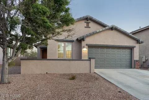 10464 S Cutting Horse Dr, Vail, AZ 85641