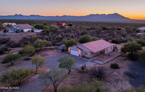 13932 S Toler Pl, Tucson, AZ 85736