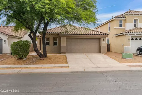 475 W Calle La Bolita, Sahuarita, AZ 85629