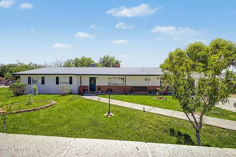 201 E Pederson Dr, Saint David, AZ 85630