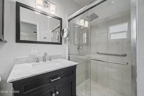 Bath - 201 E Pederson Dr, Saint David, AZ 85630 photo 1 of 3