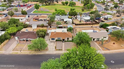 View/Area - 3632 E Juarez St, Tucson, AZ 85713 photo 1 of 6