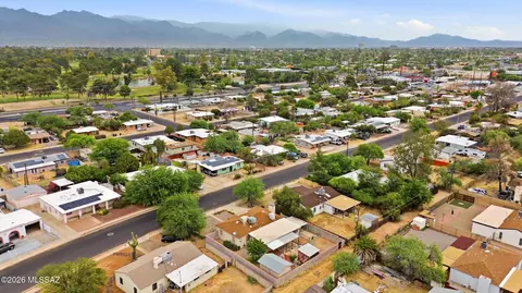 View/Area - 3632 E Juarez St, Tucson, AZ 85713 photo 6 of 6