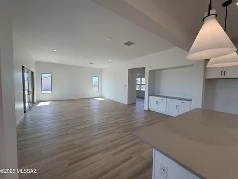 Living - 62103 E Copper Basin Way, Oracle, AZ 85623 photo 1 of 4