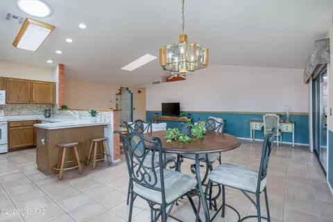 Dining - 8558 S Compass Dr, Tucson, AZ 85756 photo 2 of 2