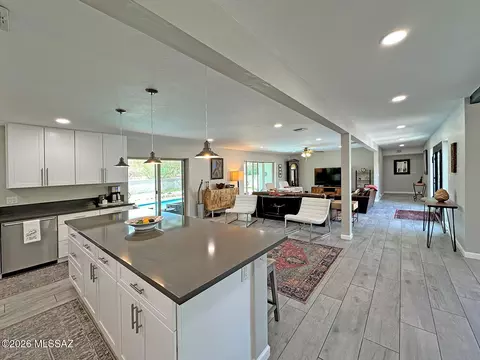 Kitchen - 8180 E Rawhide Trl, Tucson, AZ 85750 photo 5 of 5