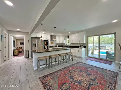 Kitchen - 8180 E Rawhide Trl, Tucson, AZ 85750 photo 1 of 5