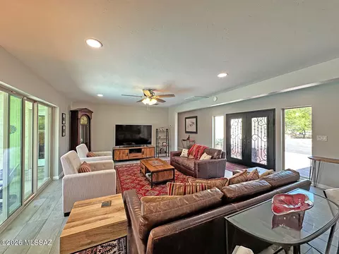 Living - 8180 E Rawhide Trl, Tucson, AZ 85750 photo 3 of 6