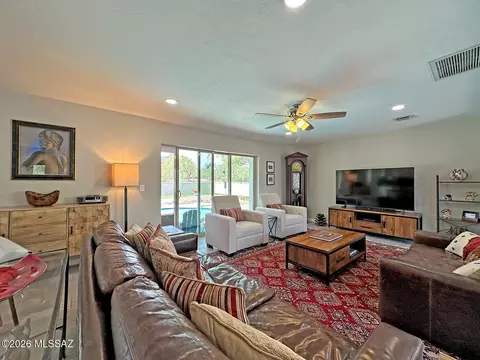 Living - 8180 E Rawhide Trl, Tucson, AZ 85750 photo 4 of 6