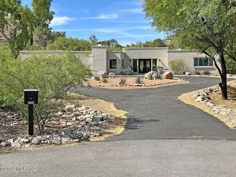 Exterior - 8180 E Rawhide Trl, Tucson, AZ 85750 photo 2 of 8