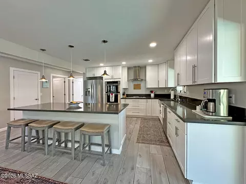 Kitchen - 8180 E Rawhide Trl, Tucson, AZ 85750 photo 4 of 5