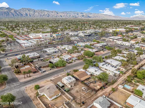View/Area - 4208 E 1st St, Tucson, AZ 85711 photo 7 of 7