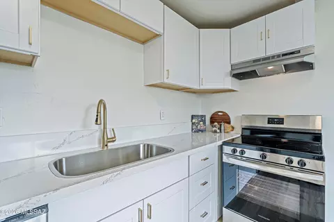 Kitchen - 4208 E 1st St, Tucson, AZ 85711 photo 3 of 3