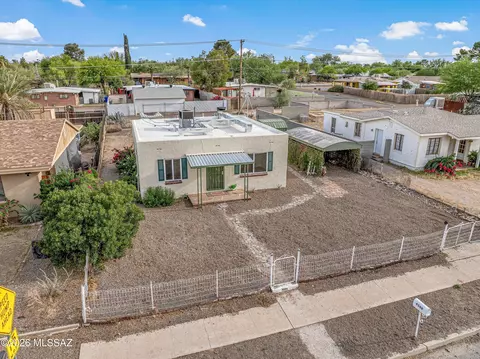 View/Area - 4208 E 1st St, Tucson, AZ 85711 photo 2 of 7