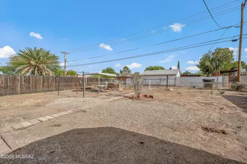 Exterior - 4208 E 1st St, Tucson, AZ 85711 photo 5 of 5