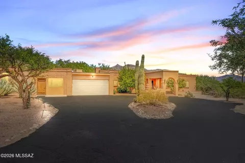 5620 N Barrasca Ave, Tucson, AZ 85750